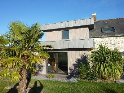 Pose de bardage en zinc dans la région de Nort-sur-Erdre Pose de bardage en zinc dans la région de Nort-sur-Erdre